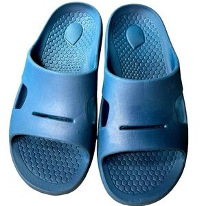 Revealing  Orthotic Recovery Slide Sandals Fusion Strive.